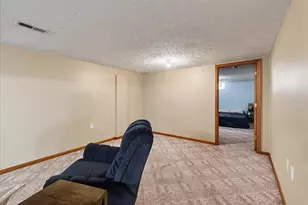 2600 Karok Dr, London, OH 43140 - Photo 26