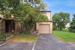 626 Alta View Ct, Worthington, OH 43085 - Photo 1