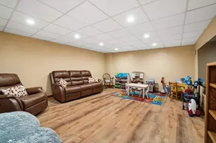 1402 Pegwood Dr, Columbus, OH 43229 - Photo 14