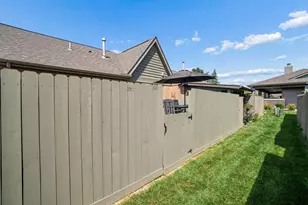 1402 Pegwood Dr, Columbus, OH 43229 - Photo 30