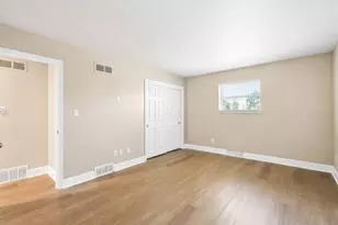 1938-1940 Hampstead Dr, Columbus, OH 43229 - Photo 28