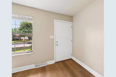 1938-1940 Hampstead Drive, Columbus, OH 43229 - Photo 8