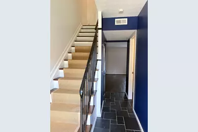 2802 Churchill Drive #33, Columbus, OH 43221 - Photo 4