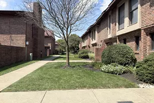 2802 Churchill Dr, Columbus, OH 43221 - Photo 2