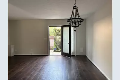 2802 Churchill Drive #33, Columbus, OH 43221 - Photo 6