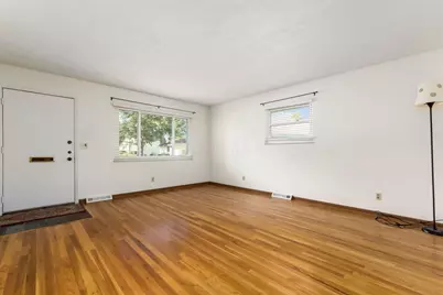 [Address not provided], Columbus, OH 43220 - Photo 4