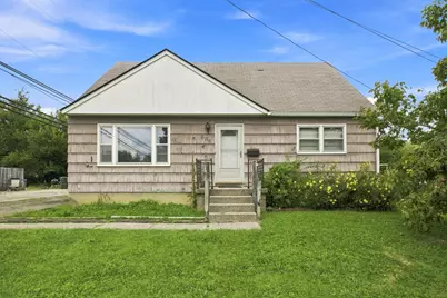 806 E Lincoln Avenue, Columbus, OH 43229 - Photo 1
