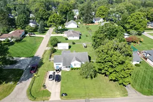 205 N Edgewood Rd, Mount Vernon, OH 43050 - Photo 1