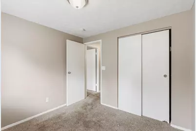 3313 Robin Hill Court E, Columbus, OH 43223 - Photo 28