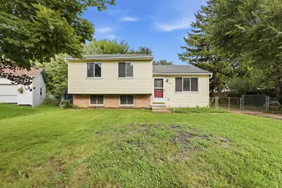 3313 Robin Hill Court E, Columbus, OH 43223 - Photo 2