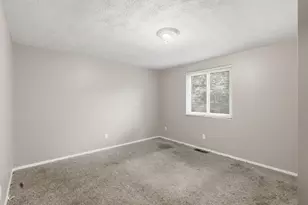 3313 Robin Hill Ct E, Columbus, OH 43223 - Photo 12