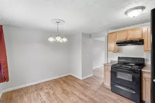 3313 Robin Hill Ct E, Columbus, OH 43223 - Photo 10