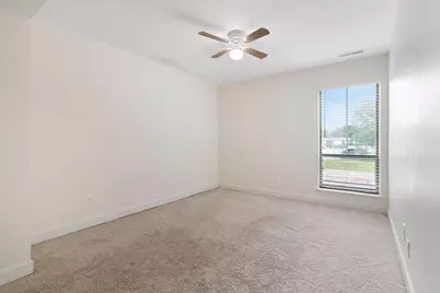 1085 N Merrimar Circle #E, Columbus, OH 43220 - Photo 18