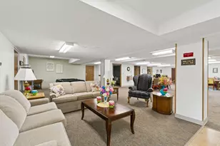 5885 Beechcroft Rd, Columbus, OH 43229 - Photo 24