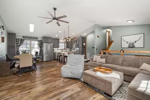 203 Fallen Timbers Ct, Canal Winchester, OH 43110 - Photo 2