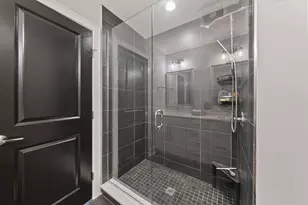 1239 Cromartie Ln, Columbus, OH 43201 - Photo 30