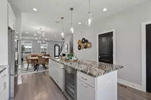 1239 Cromartie Ln, Columbus, OH 43201 - Photo 12