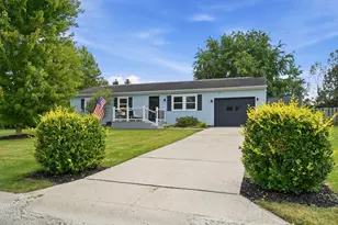 14135 Pleasant Ridge Dr, Marysville, OH 43040 - Photo 1