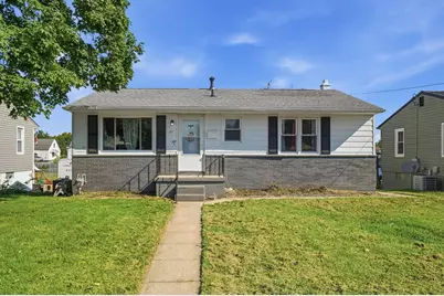 317 W Hubert Avenue, Lancaster, OH 43130 - Photo 1