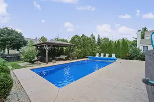 1381 Harold Stewart Pkwy, Pataskala, OH 43062 - Photo 1