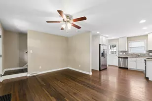 557 E Royal Forest Blvd, Columbus, OH 43214 - Photo 4