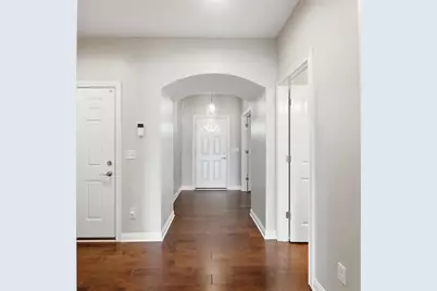 4685 Newport Loop W, Grove City, OH 43123 - Photo 2