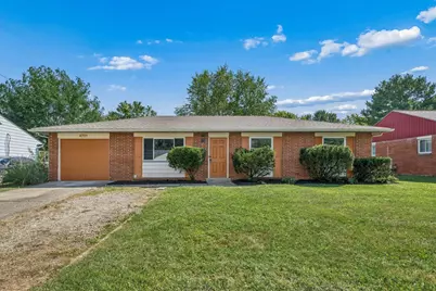 4751 Arnold Avenue, Columbus, OH 43228 - Photo 2