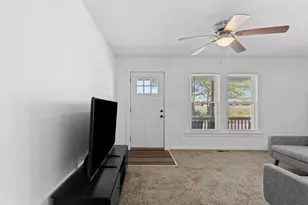 927 Camden Ave, Columbus, OH 43201 - Photo 2