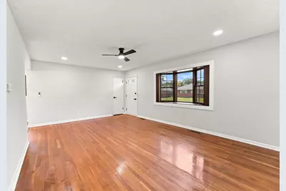 1554 Argus Road, Columbus, OH 43227 - Photo 8