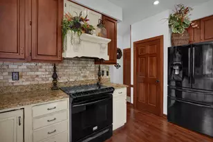 10415 Woodburn Dr, Powell, OH 43065 - Photo 14
