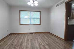 1608 Spring Village Ln, Ontario, OH 44906 - Photo 6