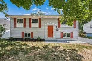 1888 Woodcrest Rd, Columbus, OH 43232 - Photo 2