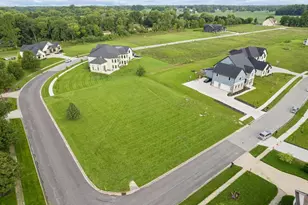 13779 Bianca Dr NW, Pickerington, OH 43147 - Photo 1
