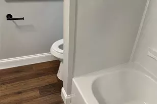233 Columbian, Columbus, OH 43223 - Photo 8