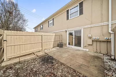87 Tarryton Court W #18D, Columbus, OH 43228 - Photo 32