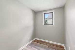 1575 S Champion Ave, Columbus, OH 43207 - Photo 18