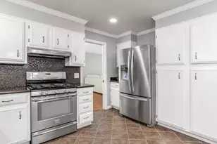 10525 Twin Oaks Dr, Cambridge, OH 43725 - Photo 12