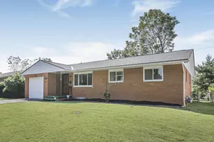 4605 Belfast Dr, Columbus, OH 43227 - Photo 4