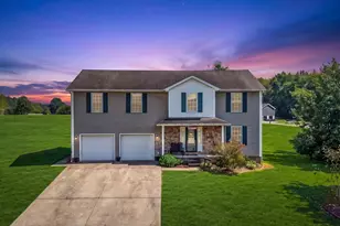 10380 Tyler Ct, Glouster, OH 45732 - Photo 2