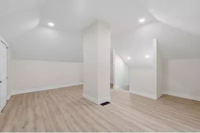 653 W Main Street, Plain City, OH 43064 - Photo 6