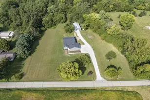 27695 Campbell Rd, Circleville, OH 43113 - Photo 1