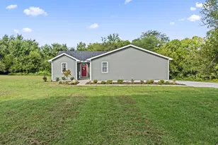 27695 Campbell Rd, Circleville, OH 43113 - Photo 2