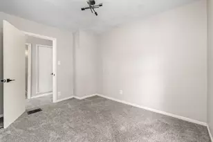2115 Sullivant Ave, Columbus, OH 43223 - Photo 24