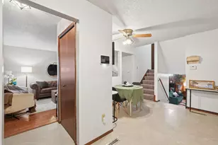 5458 Carbondale Dr, Columbus, OH 43232 - Photo 12