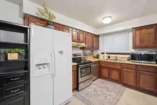 5458 Carbondale Dr, Columbus, OH 43232 - Photo 10
