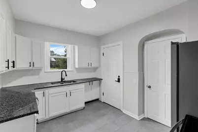 2365 N Stelzer Road, Columbus, OH 43219 - Photo 12