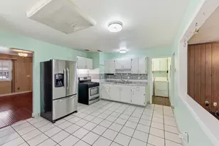 177 Redmond Rd, Columbus, OH 43228 - Photo 8