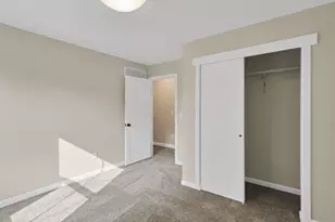 1074 Lockbourne Rd, Columbus, OH 43206 - Photo 28