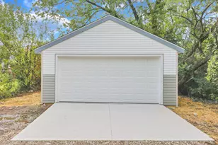 1074 Lockbourne Rd, Columbus, OH 43206 - Photo 36
