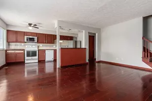 2325 Laurelwood Dr, Columbus, OH 43229 - Photo 6